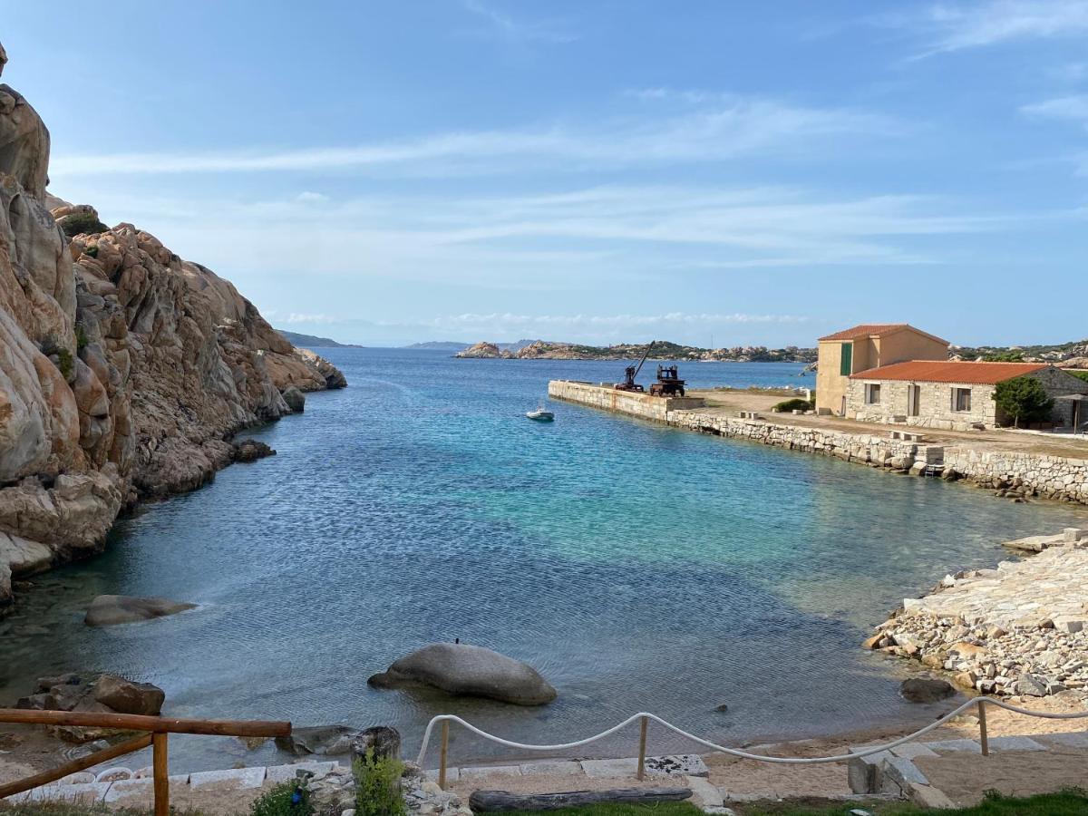 לה מדלנה Appartamento Il Paguro A Cala Francese מראה חיצוני תמונה